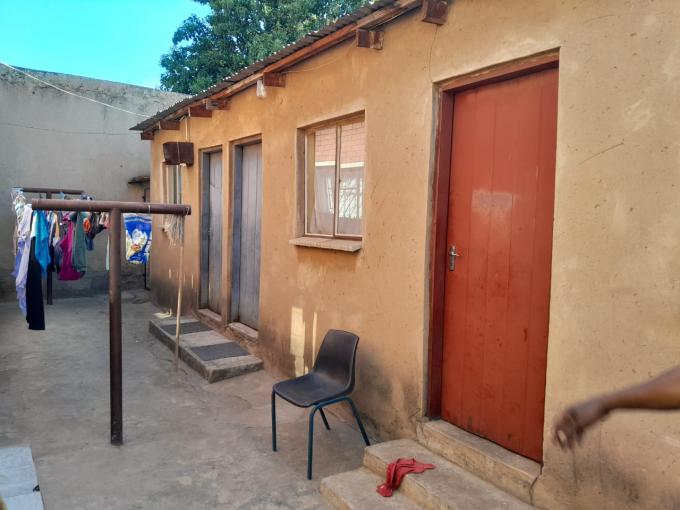 2 Bedroom House for Sale For Sale in Tembisa - MR661789