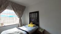 Bed Room 1 - 13 square meters of property in Homestead Park