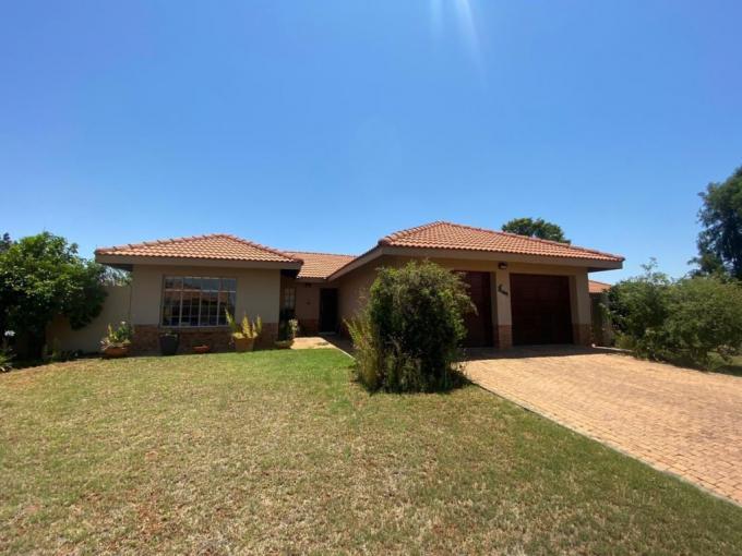 3 Bedroom House for Sale For Sale in Waterkloof (Rustenburg) - MR661894