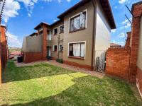  of property in Glenvista