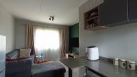 Kitchen - 6 square meters of property in Fleurhof