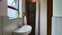 Bathroom 1 - 16 square meters of property in Rynfield