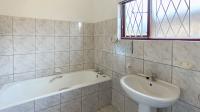 Bathroom 1 - 7 square meters of property in Southbroom