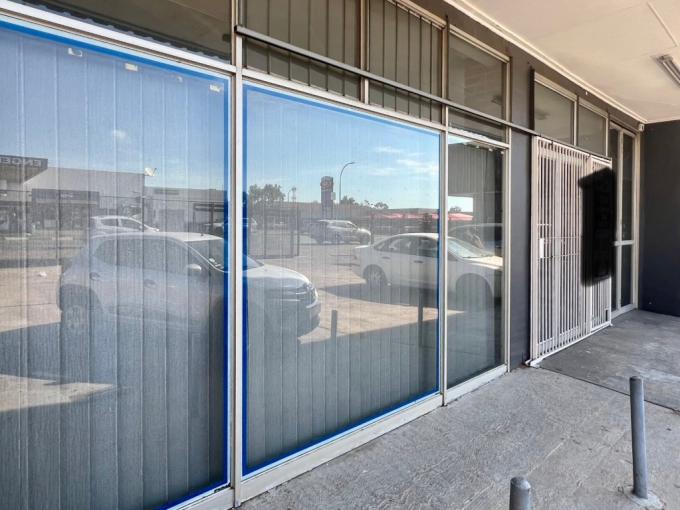 Commercial to Rent in Middelburg - MP - Property to rent - MR662089