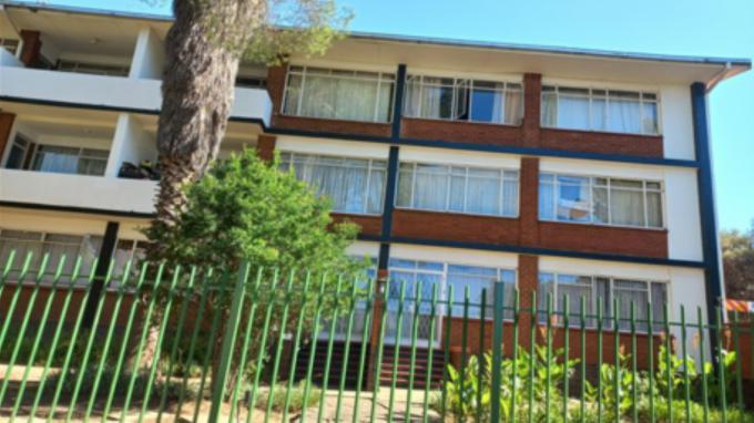 SA Home Loans Sale in Execution 1 Bedroom Sectional Title for Sale in Bloemfontein Central - MR662212