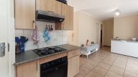 Kitchen - 8 square meters of property in The Reeds