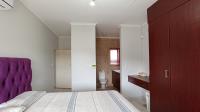 Main Bedroom - 17 square meters of property in Barbeque Downs