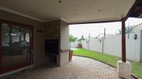 Patio - 19 square meters of property in Barbeque Downs