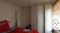 Bed Room 1 - 11 square meters of property in Ormonde