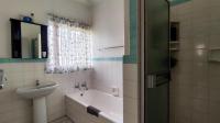 Bathroom 1 - 9 square meters of property in Dinwiddie