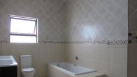 Bathroom 1 - 10 square meters of property in Elandspark