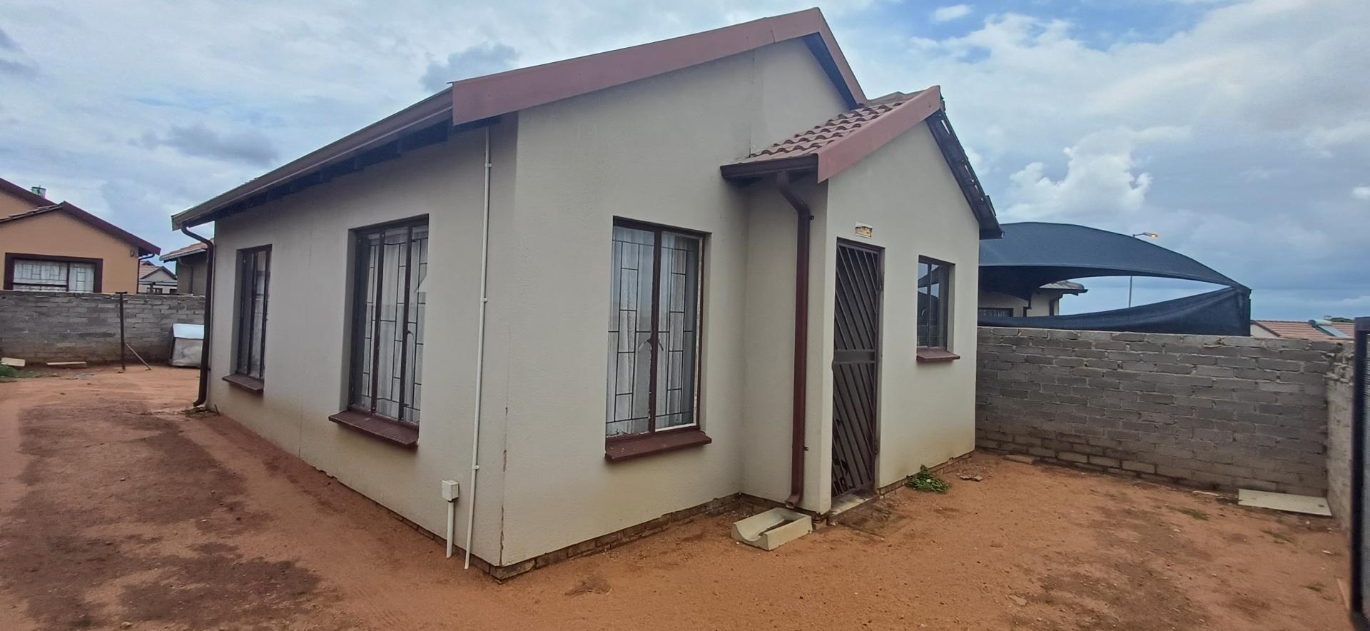 Front View of property in Soshanguve East