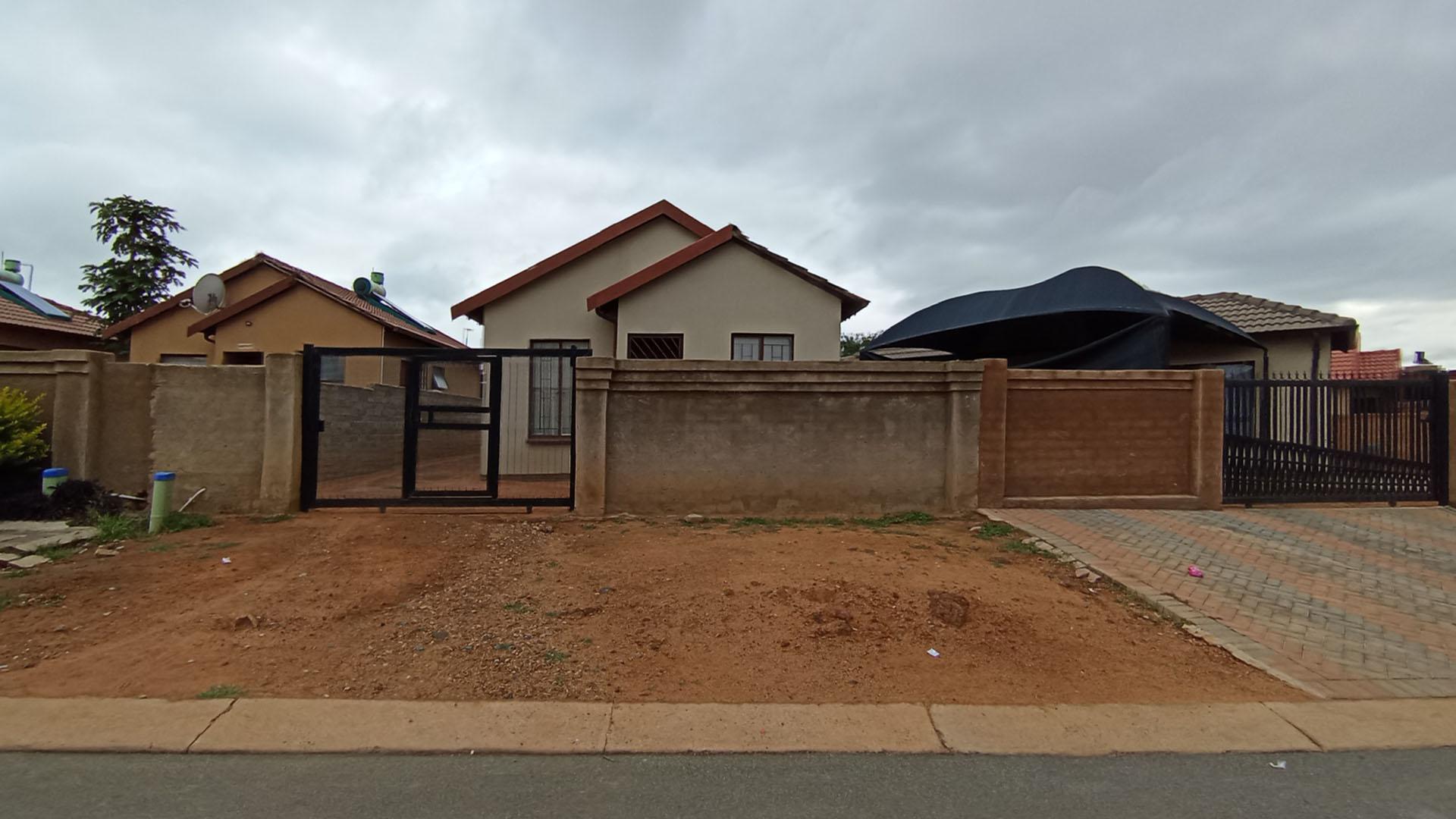 Front View of property in Soshanguve East