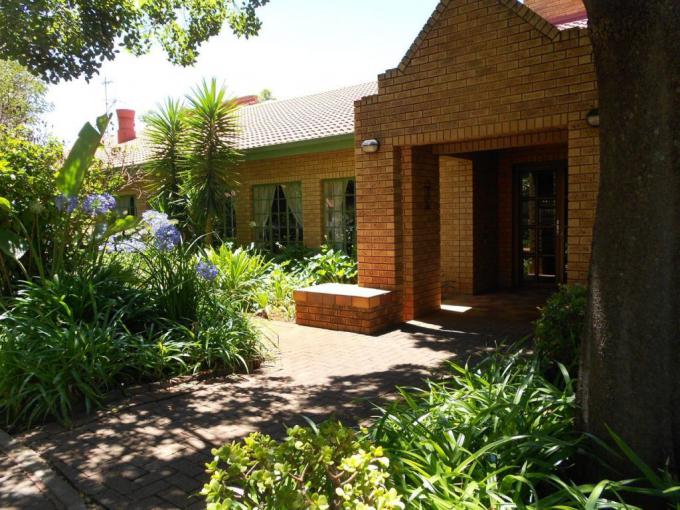 2 Bedroom House for Sale For Sale in Newlands - MR662250