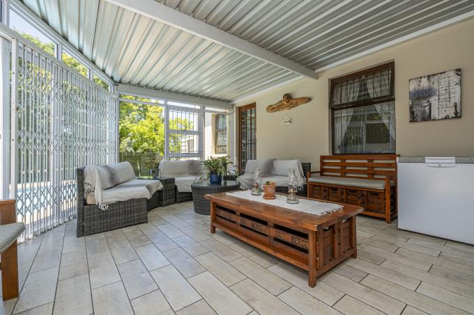 4 Bedroom Freehold Residence for Sale For Sale in Bellville - MR662290