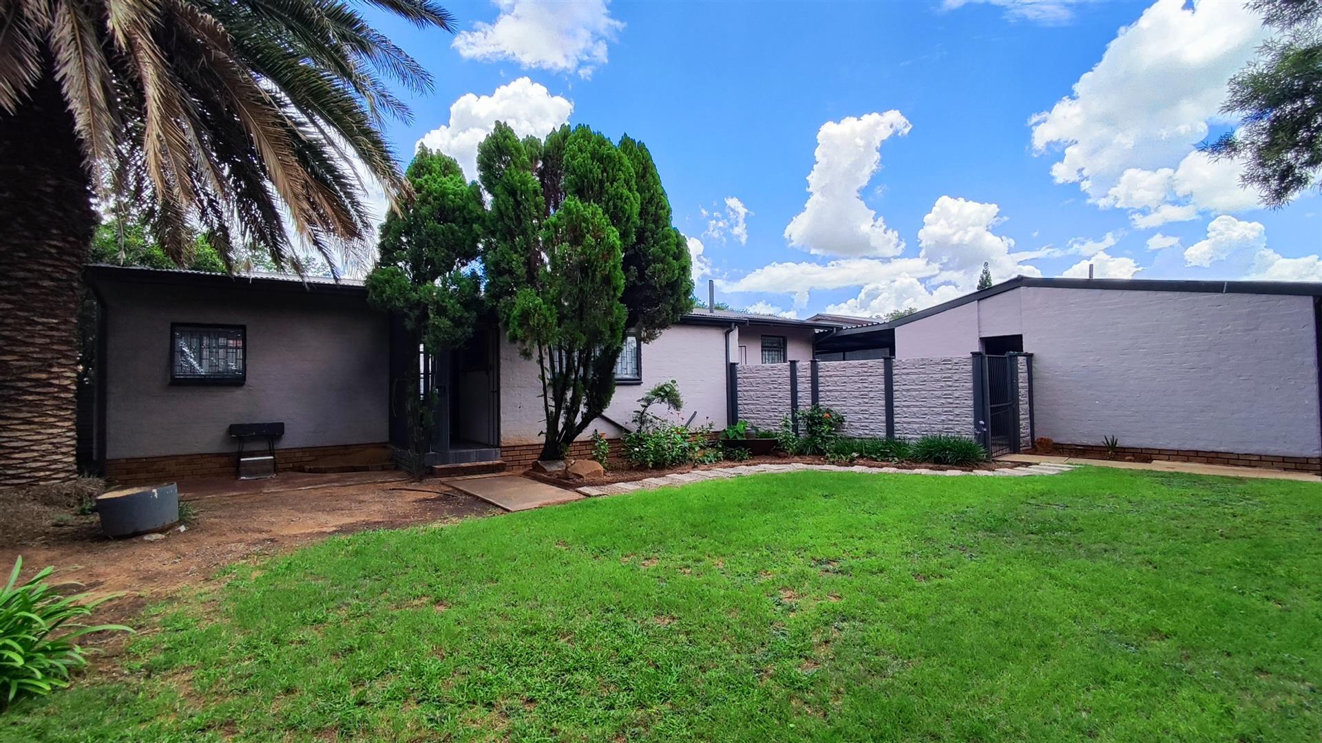 Front View of property in Sasolburg