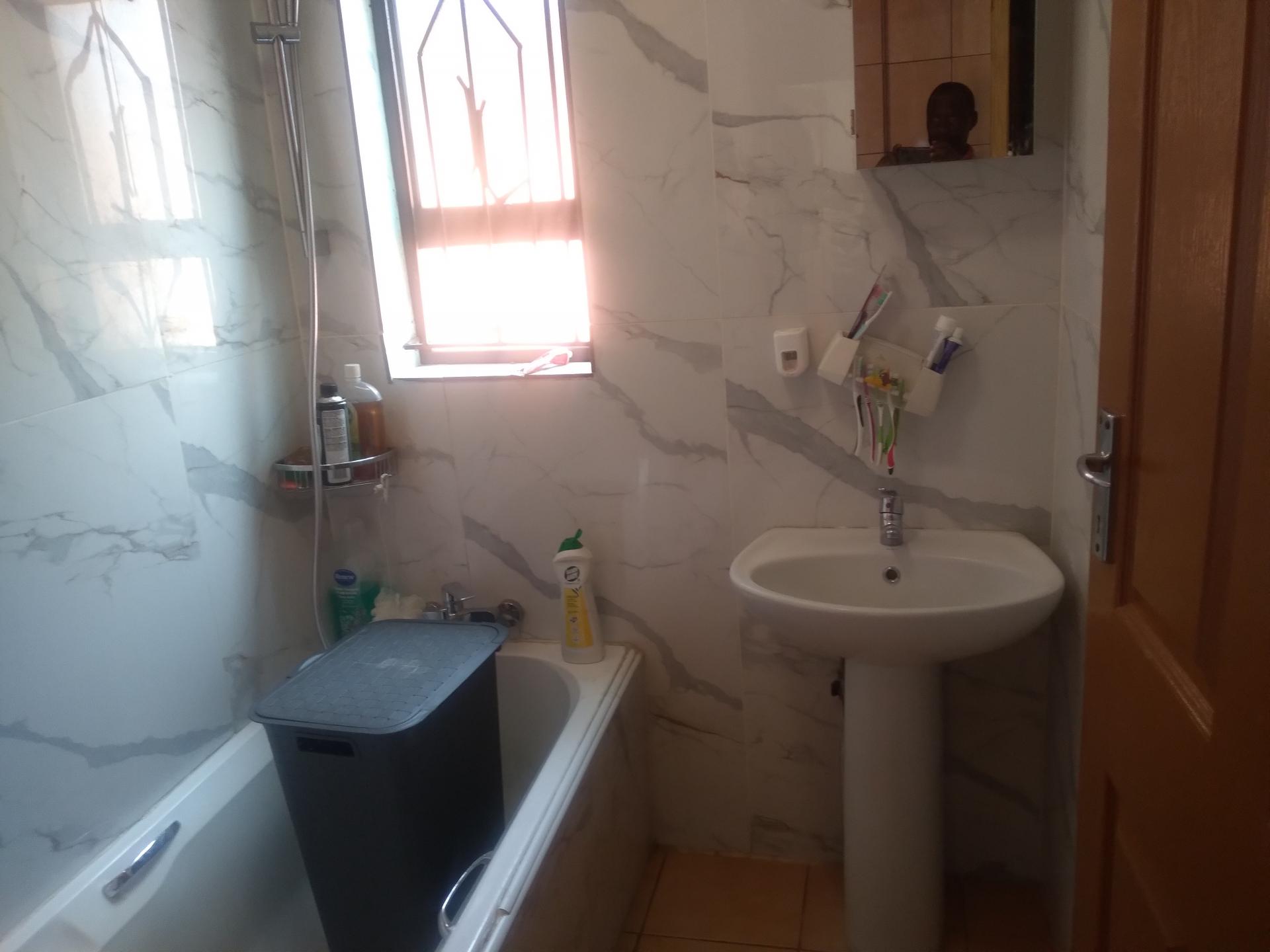  of property in Vosloorus