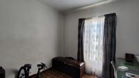 Bed Room 2 - 9 square meters of property in Salfin