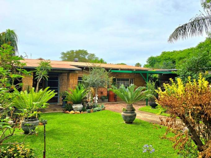 16 Bedroom House for Sale For Sale in Rustenburg - MR662337