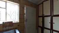 Kitchen - 21 square meters of property in Bezuidenhout Valley