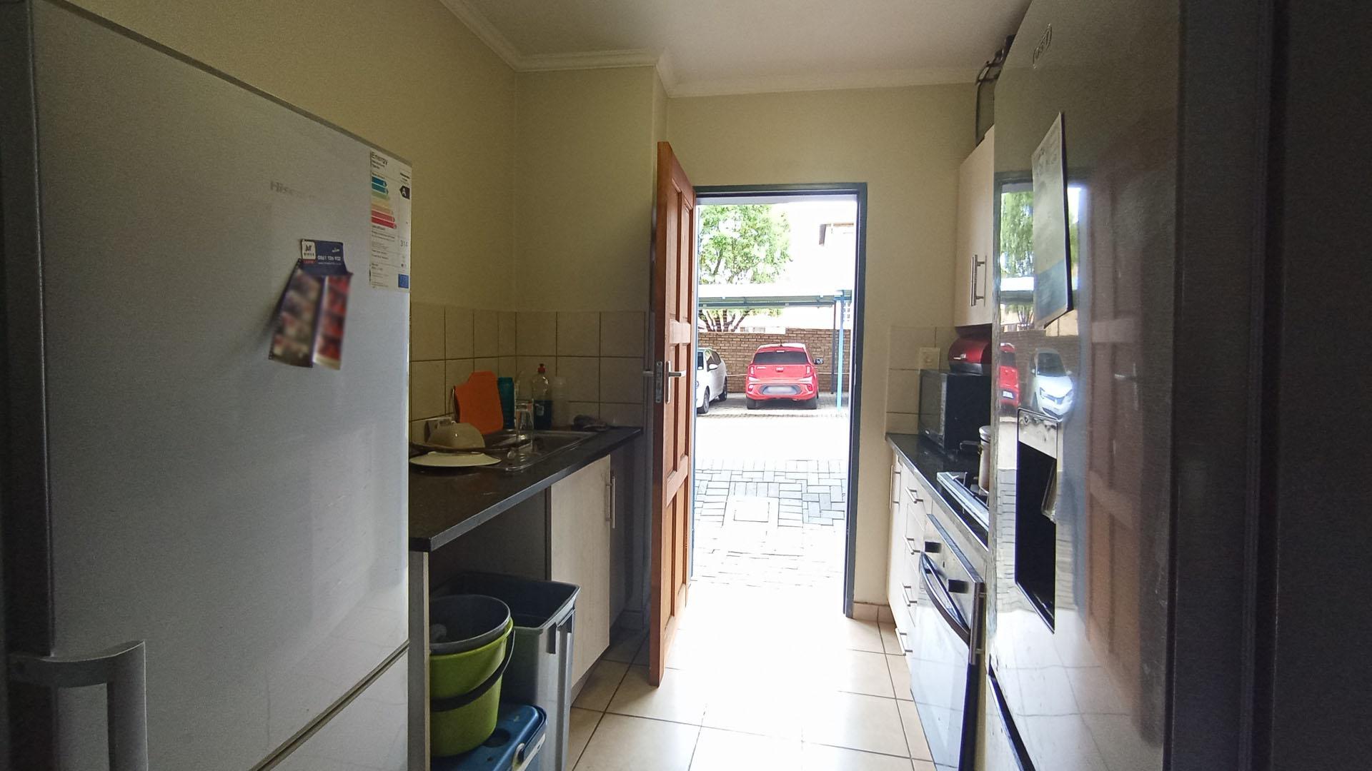 Kitchen - 7 square meters of property in Noordwyk