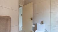 Bathroom 1 - 5 square meters of property in Honey Park