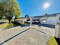 6 Bedroom 4 Bathroom House for Sale for sale in Brackenhurst