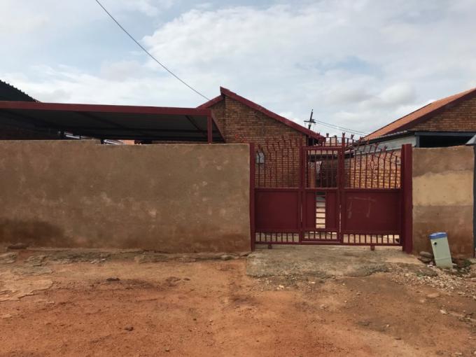 4 Bedroom House for Sale For Sale in Soshanguve - MR663144