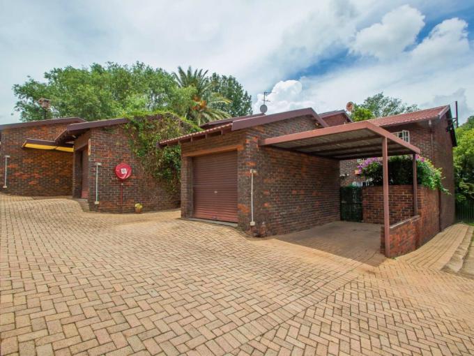 2 Bedroom Simplex for Sale For Sale in Randpark Ridge - MR663238