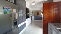 Kitchen of property in Ninapark