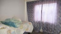 Bed Room 1 - 19 square meters of property in Thulani