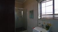 Bathroom 1 - 9 square meters of property in Country View