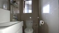 Guest Toilet - 2 square meters of property in Country View