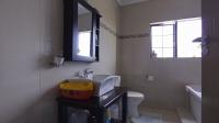 Bathroom 1 - 9 square meters of property in Country View