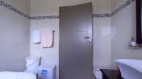 Bathroom 1 - 9 square meters of property in Country View