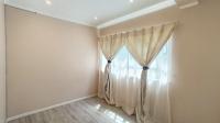 Bed Room 2 - 12 square meters of property in Glen Hills