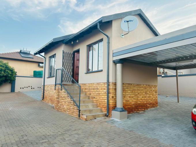 2 Bedroom House for Sale and to Rent For Sale in Tlhabane West - MR663286