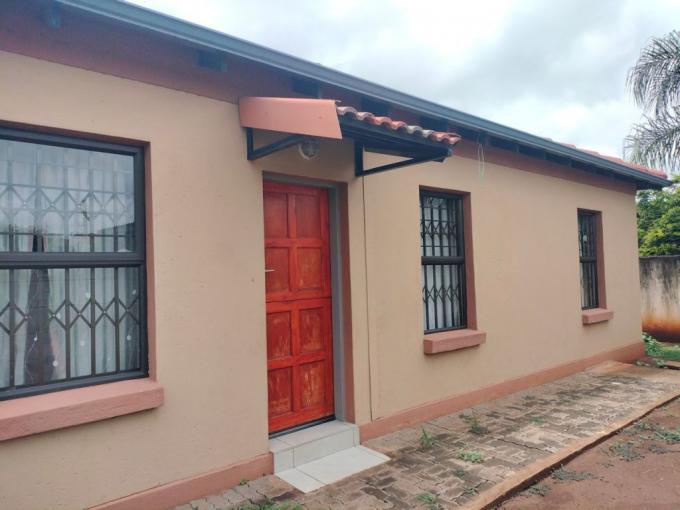 3 Bedroom Simplex to Rent in Waterval East - Property to rent - MR663330