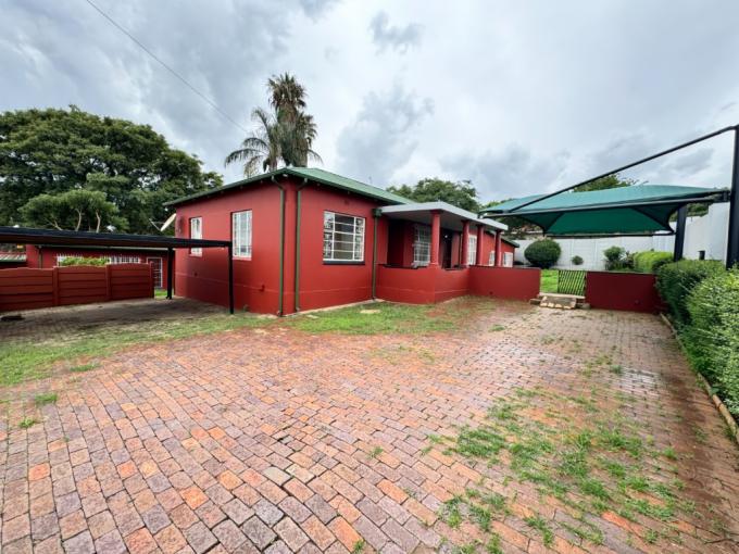 6 Bedroom House for Sale For Sale in Kensington - JHB - MR663351