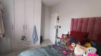 Bed Room 1 - 11 square meters of property in Scottsdene