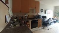 Kitchen of property in Sagewood