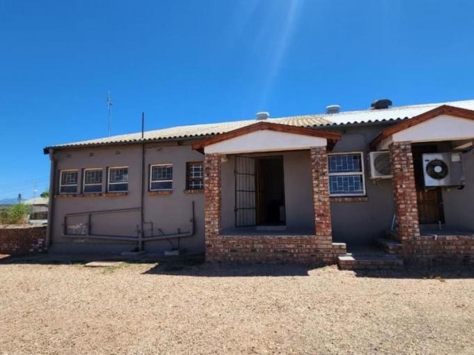 Commercial for Sale For Sale in Oudtshoorn - MR663408