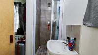 Main Bathroom - 3 square meters of property in Dersley