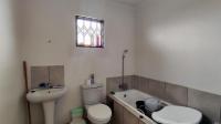 Bathroom 1 - 5 square meters of property in Dersley