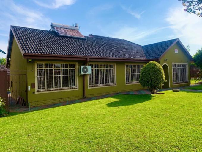 3 Bedroom House for Sale For Sale in Vanderbijlpark - MR663767