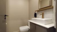 Bathroom 1 - 4 square meters of property in Sandown