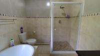 Main Bathroom - 8 square meters of property in Hillcrest - KZN