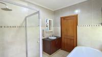 Main Bathroom - 8 square meters of property in Hillcrest - KZN