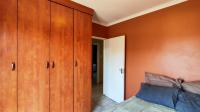 Bed Room 2 - 10 square meters of property in Castleview