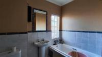 Main Bathroom - 8 square meters of property in Castleview